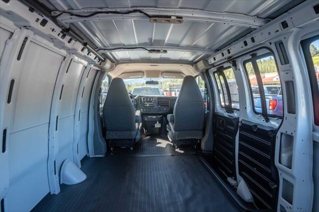2026 GMC Savana Cargo 3500 Regular Wheelbase, Work Van, RWD