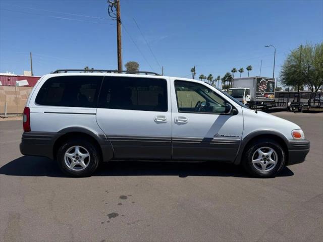 2002 Pontiac Montana M16 w/1SA Pkg.