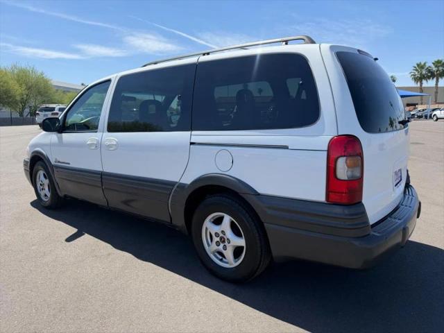 2002 Pontiac Montana M16 w/1SA Pkg.