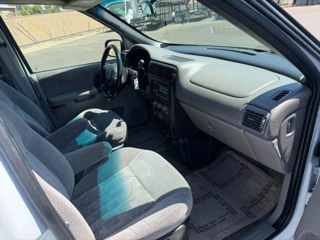 2002 Pontiac Montana M16 w/1SA Pkg.