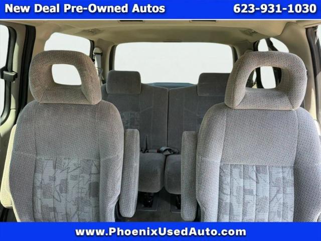 2002 Pontiac Montana M16 w/1SA Pkg.