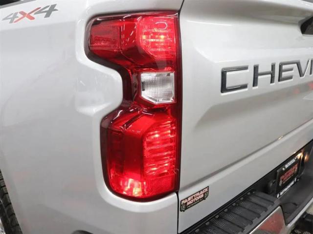 2021 Chevrolet Silverado 1500 4WD Crew Cab Short Bed LT