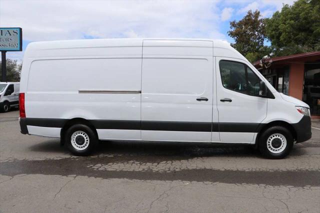 2020 Freightliner Sprinter Base