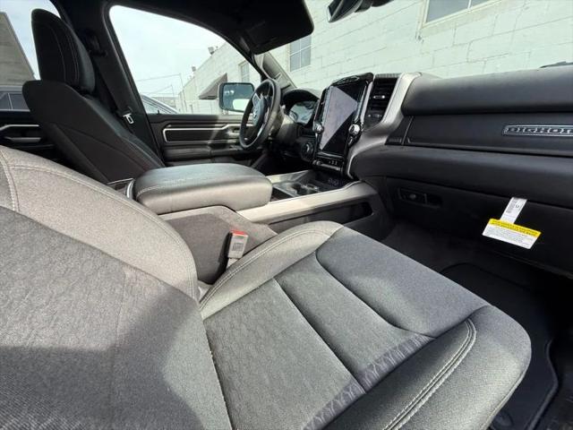 2026 Ram 1500 Express Crew Cab 4x4 5'7" Box