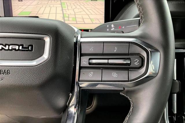 2025 GMC Yukon 4WD Denali