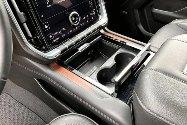 2025 GMC Yukon 4WD Denali