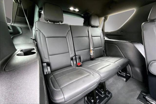 2025 GMC Yukon 4WD Denali