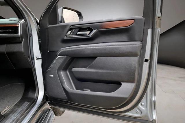 2025 GMC Yukon 4WD Denali