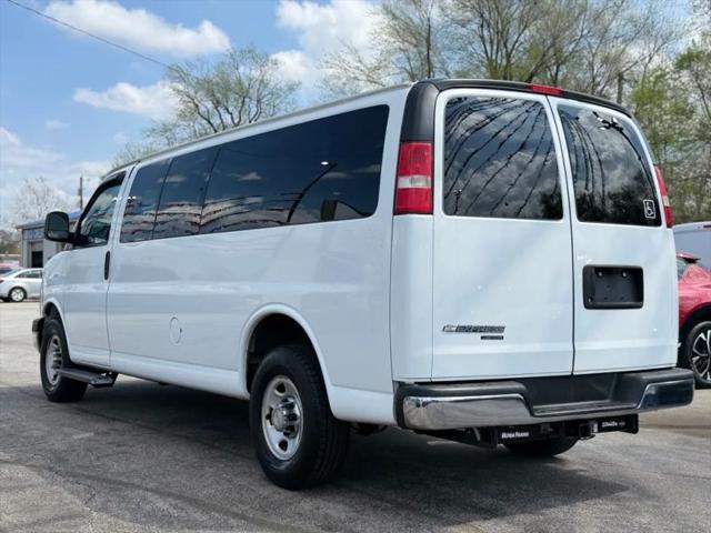 2016 Chevrolet Express LT