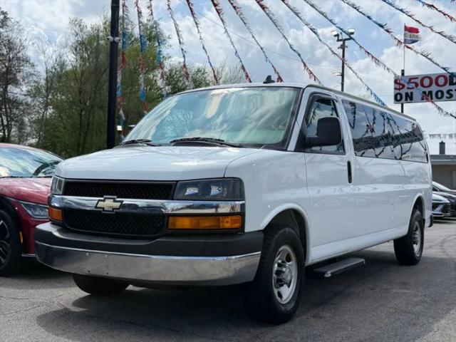 2016 Chevrolet Express LT