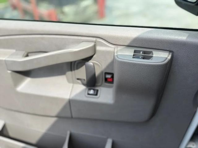 2016 Chevrolet Express LT