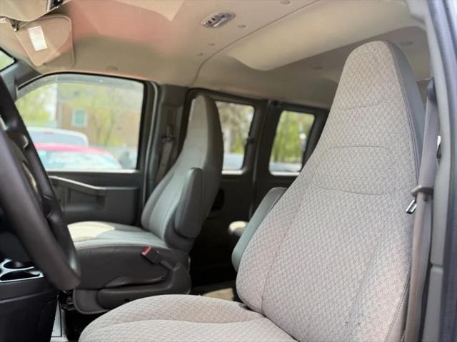 2016 Chevrolet Express LT