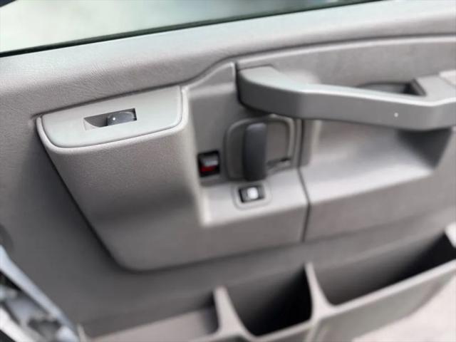 2016 Chevrolet Express LT