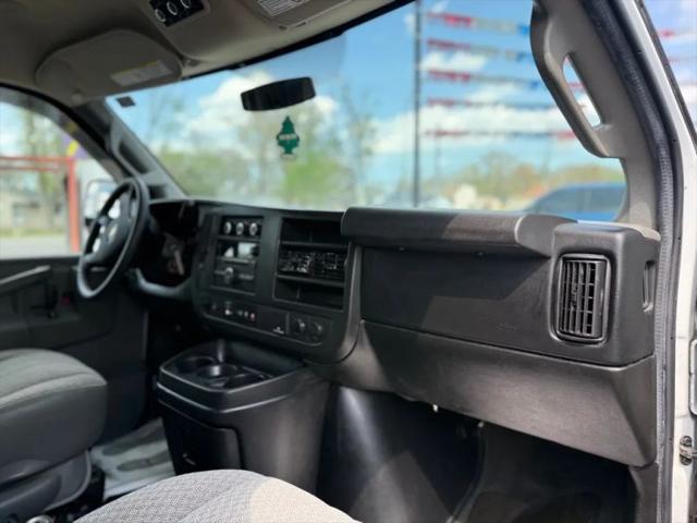 2016 Chevrolet Express LT