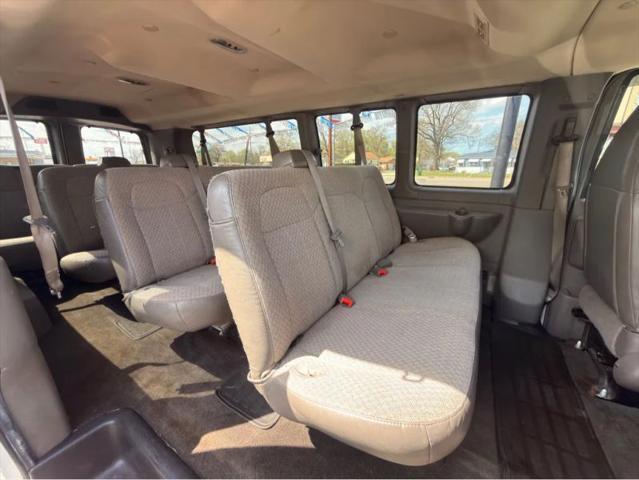 2016 Chevrolet Express LT