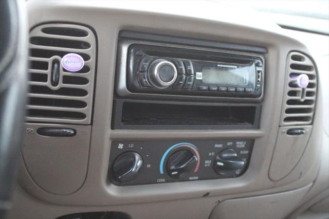 2002 Ford F-150 Base