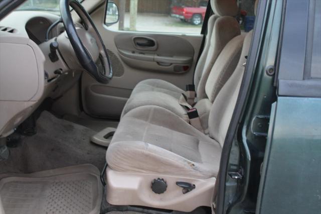 2002 Ford F-150 Base