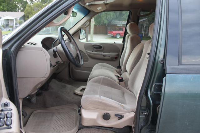 2002 Ford F-150 Base