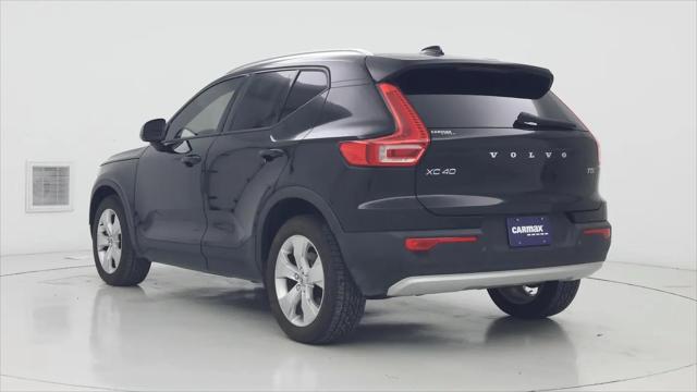 2021 Volvo XC40 T5 Momentum