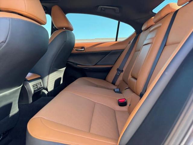 2021 Lexus IS 300 300