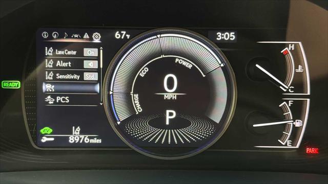 2022 Lexus ES 300h Luxury