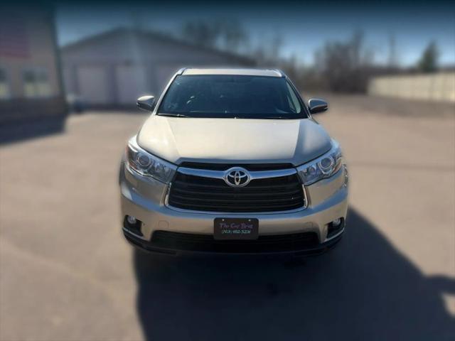 2016 Toyota Highlander Limited V6 for sale in Zimmerman, MN