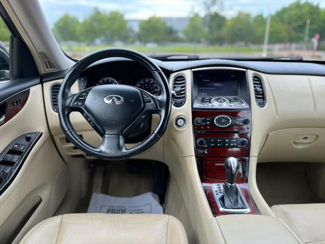 2016 INFINITI QX50 Base