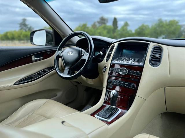 2016 INFINITI QX50 Base
