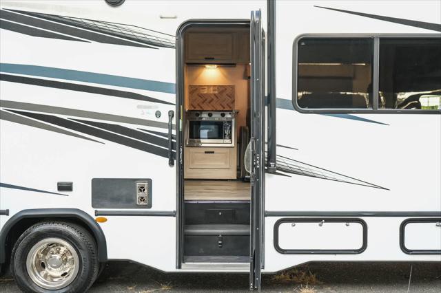 2023 Ford E-450 Cutaway Unknown