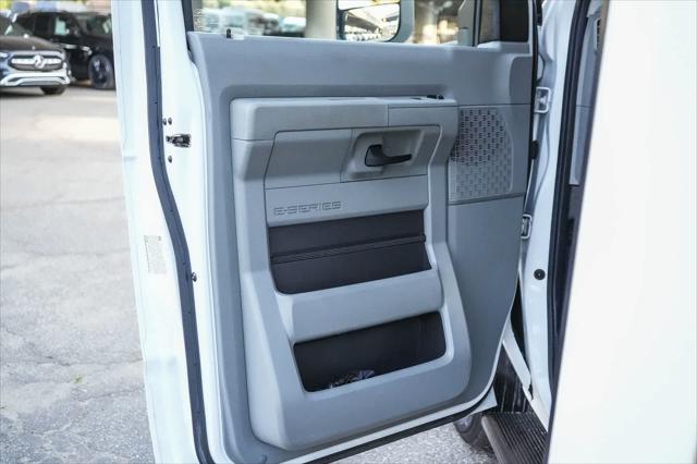 2023 Ford E-450 Cutaway Unknown