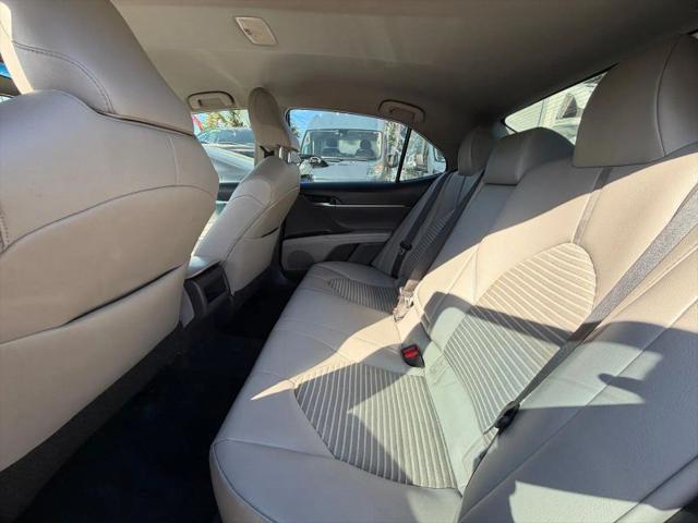 2019 Toyota Camry SE