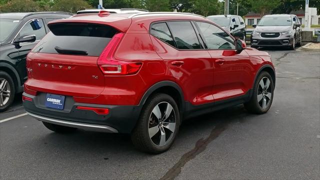 2019 Volvo XC40 T4 Momentum