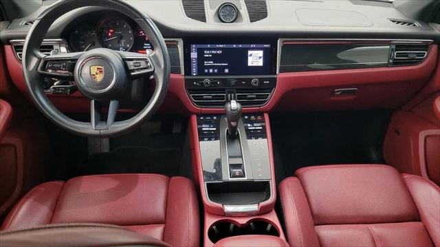 2022 Porsche Macan Macan