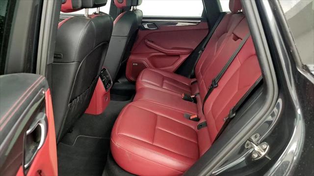 2022 Porsche Macan Macan