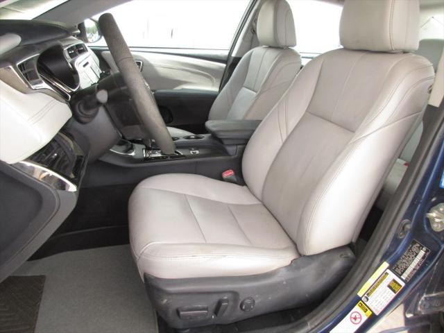 2013 Toyota Avalon XLE