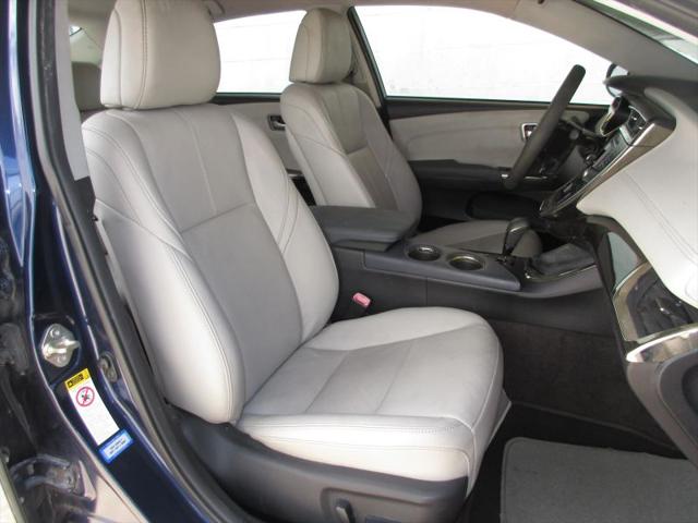 2013 Toyota Avalon XLE
