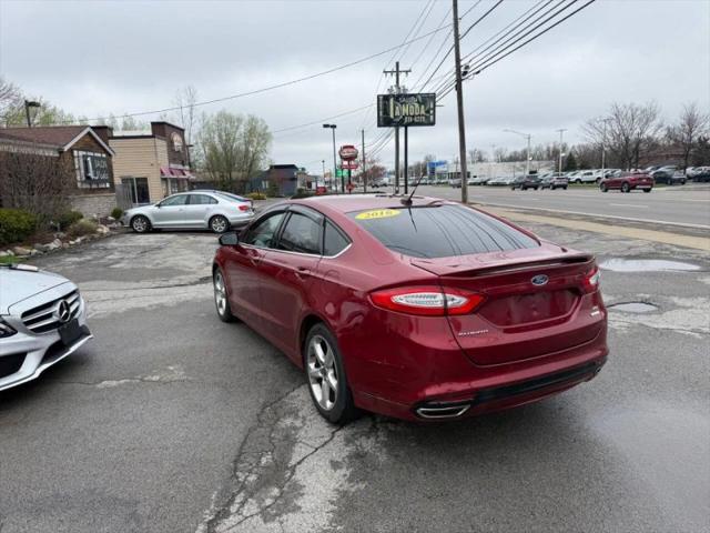 2016 Ford Fusion SE