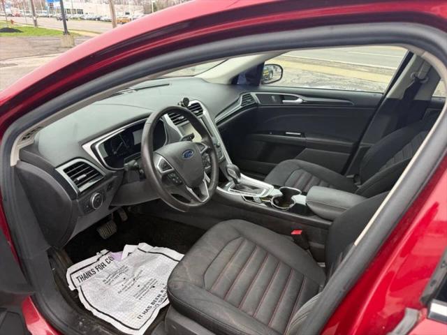 2016 Ford Fusion SE