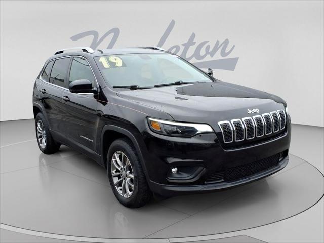 2019 Jeep Cherokee Latitude Plus 4x4 2019 Jeep Cherokee Latitude Plus 4x4