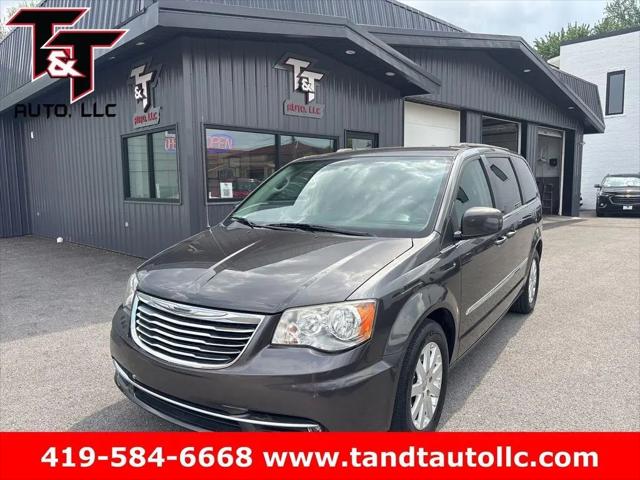 2015 Chrysler Town & Country Touring for sale near Saint Marys, OH