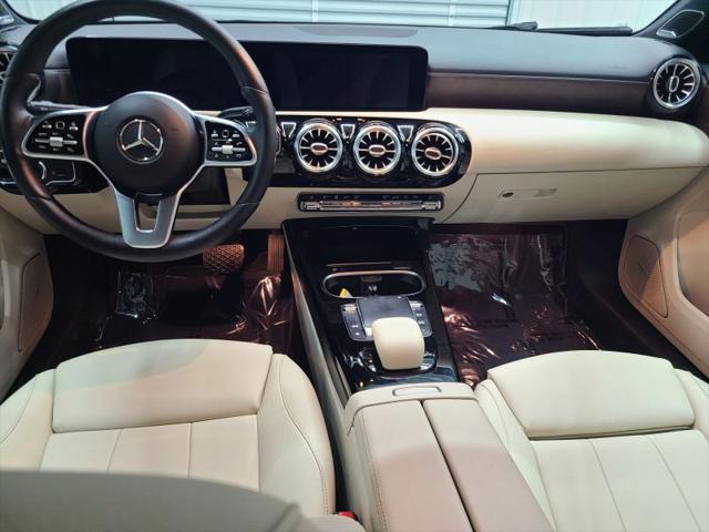 2021 Mercedes-Benz A 220 4MATIC
