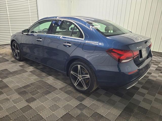 2021 Mercedes-Benz A 220 4MATIC