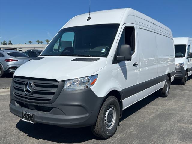 2026 Mercedes-Benz Sprinter 2500 170 WB High Roof's photo