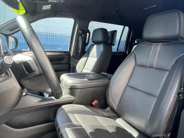 2024 Chevrolet Suburban RST - Photo 12
