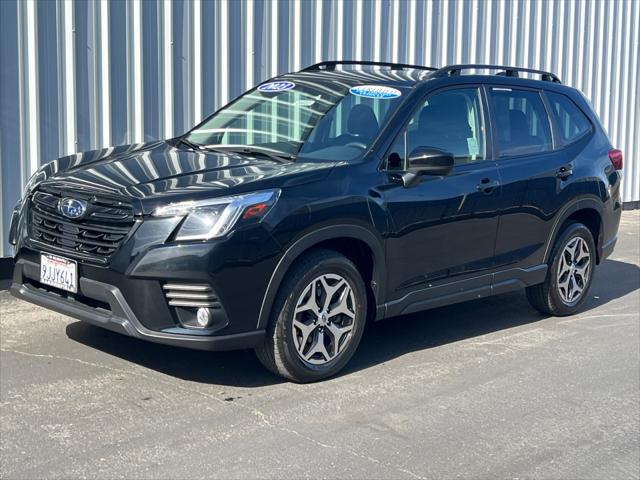 2023 Subaru Forester Premium's photo