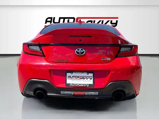 2025 Toyota GR86 Premium