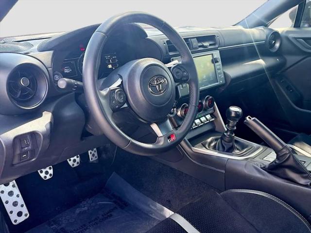 2025 Toyota GR86 Premium
