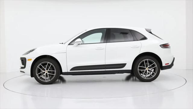 2022 Porsche Macan Macan