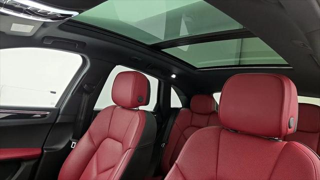 2022 Porsche Macan Macan