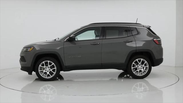2023 Jeep Compass Latitude Lux FWD